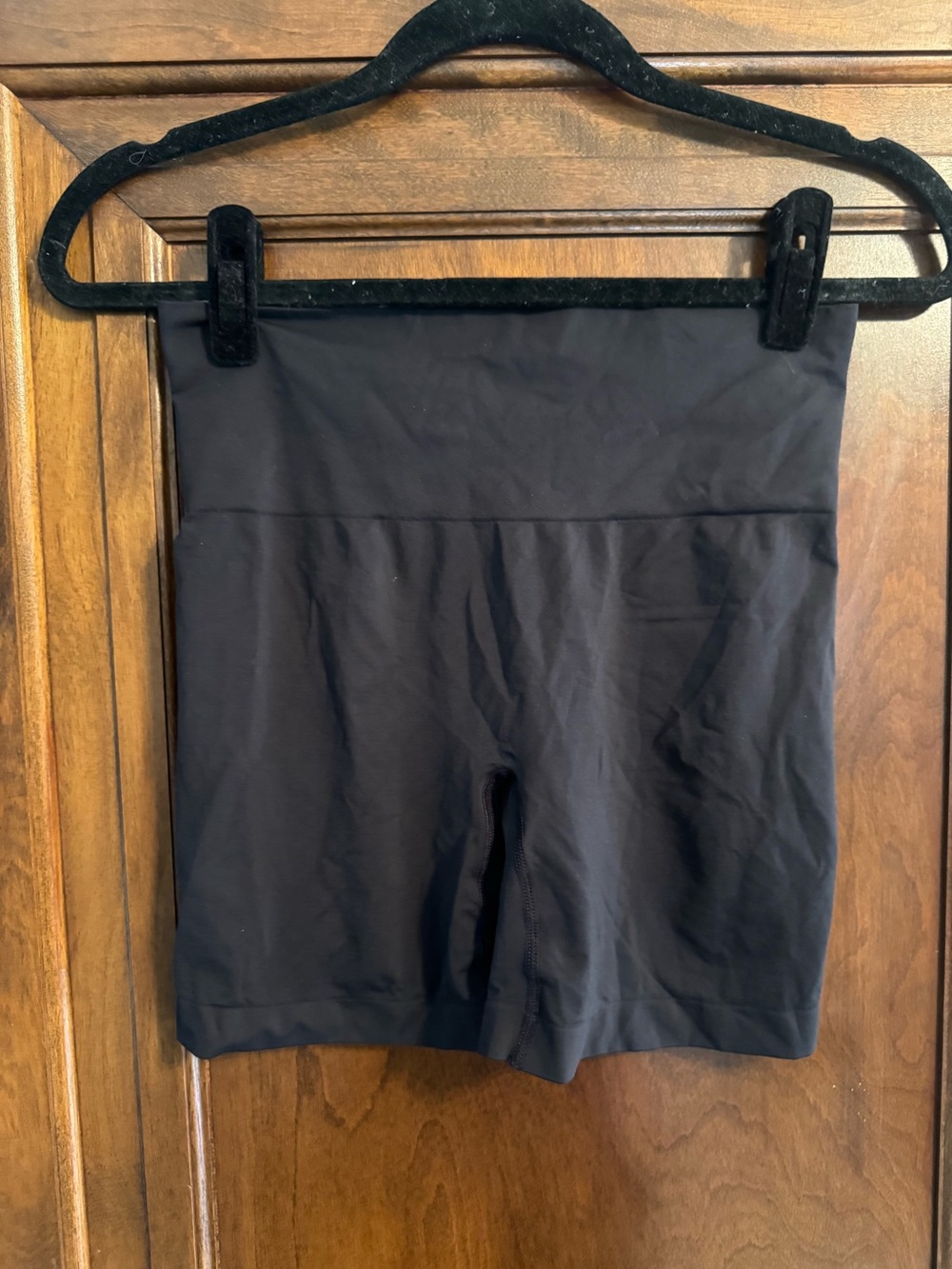 SOFT SMOOTHING SEAMLESS SHORT | ONYX - size L - Picture 2 of 4